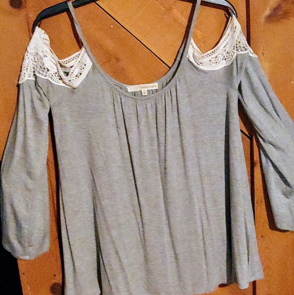 Cold shoulder top